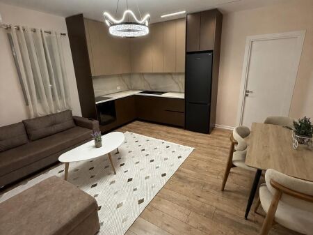 Rent | Shtëpi private 1 + 1 | Sauk | 400 €/month