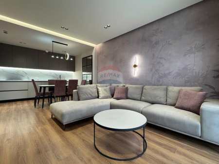 Apartament per qera 1+1 tek Pazari i Ri