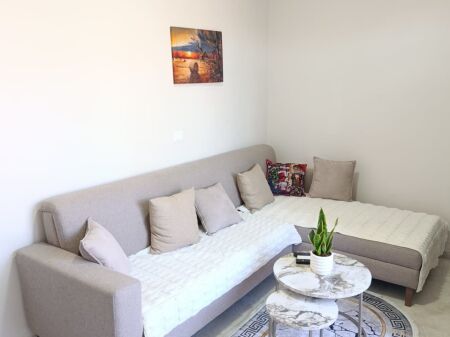 Qera | Apartament 1 + 1 | Spitali Amerikan 2 | 550 €/muaj
