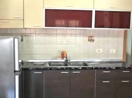 FOR RENT 2+1 ON SIRI KODRA STREET, NEAR HOTEL MERIDIAN, 450 EURO