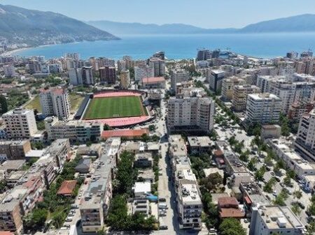 Apartament ne shitje prane Bulevardit