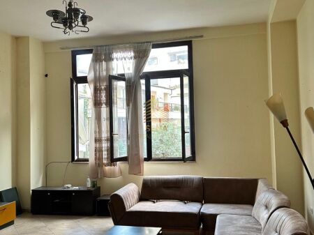Rent, Space For OFFICE OR RESIDENCE, 1+1, Paris Commune, 60,000 Leke