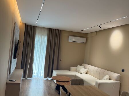 Qera | Apartament 2 + 1 | Xhamlliku | 800 €/muaj