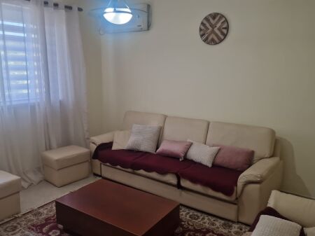 Apartament 1+1 per qira te Mozaiku i Tiranes. 21 Dhjetori