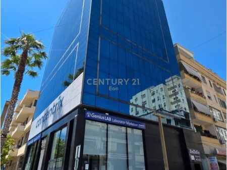 COMMERCIAL SPACE FOR SALE IN THE CENTER OF DURRES, IN THE BUSINESS CENTER "RADESSA" !