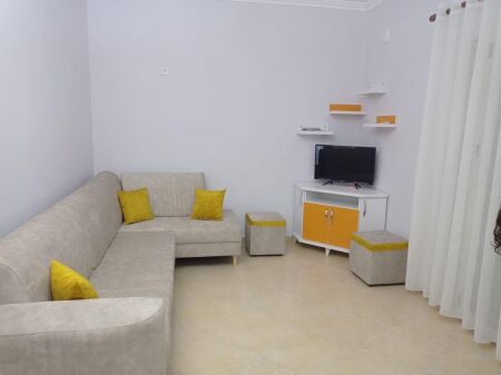 Apartament 2+1 me qera ne Porcelan perballe UET