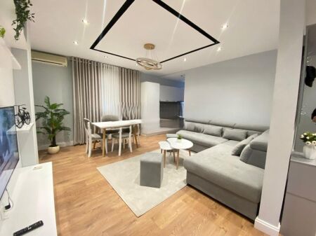 Jepet me qira Apartament 2+1 tek Frosina Plaku