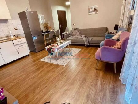 Apartament 1+1 me qera tek Pazari i Ri ne Tirane