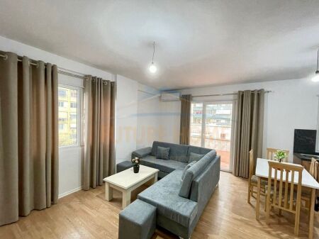 Rent, Apartment 1+1+Veranda, Unaza e Re, Tirana
