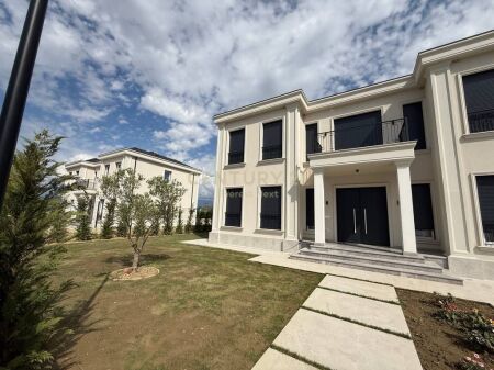 Individual Villa for Sale near Prushi Lake !