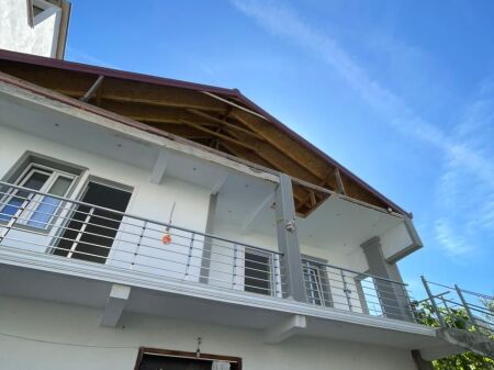 PRIVATE HOUSE 1+1 FOR RENT NEAR THE ROUNDABOUT OF KENETA NEIGHBORHOOD 17.