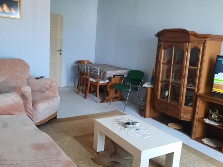 Jepet me qera Apartament 2+1  me qera tek Rr. Dritan Hoxha