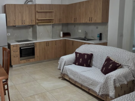 Apartament me qera 2+1 Astir