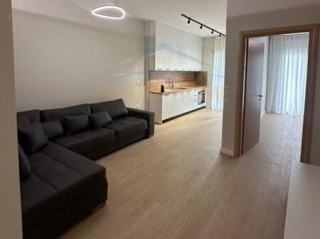 Shitet, Apartament 2+1, Fresk, Tirane​