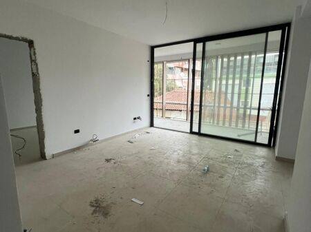 Apartment 2+1 for sale in the Center/ Near Selvia