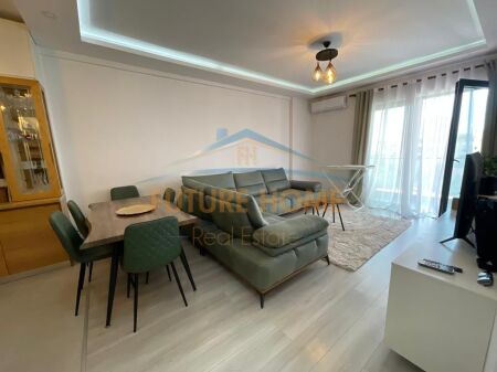 Qera, Apartament 1+1, Rruga e Dibrës, Tiranë. 700 €