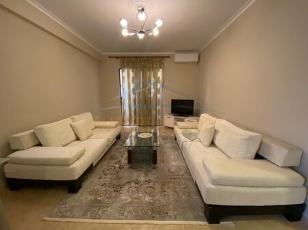 Qera, Apartament 1+1, Xhamlliku, Tiranë.