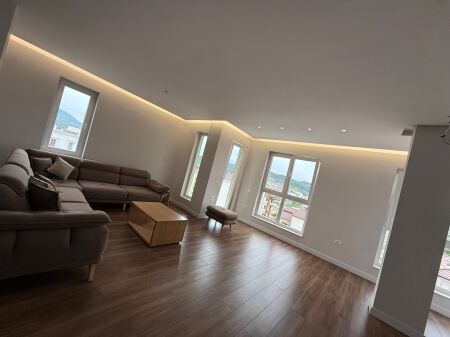 Apartament 3+1+2 ne Sauk me post parkim