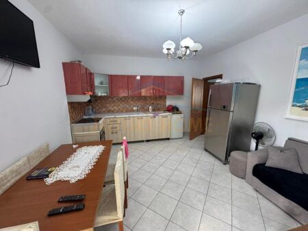 For sale, apartment 2+1+3 balconies, Qerret, Kavaje