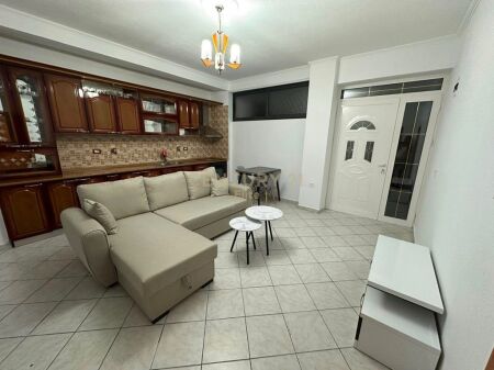 2+1 Apartment for Rent near the "Abdulla Keta" High School, in Shkozë
