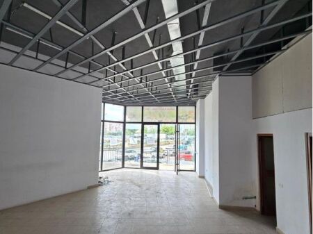BUSINESS PREMISES FOR RENT IN ASTIR