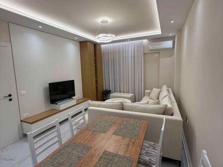 🏠Appartamento 1+1 in affitto annuale a Lungomare, Vlora