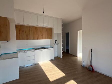 SHITET APARTAMENT 2+1+2 ALI DEMI 137.000 EURO FH-77955