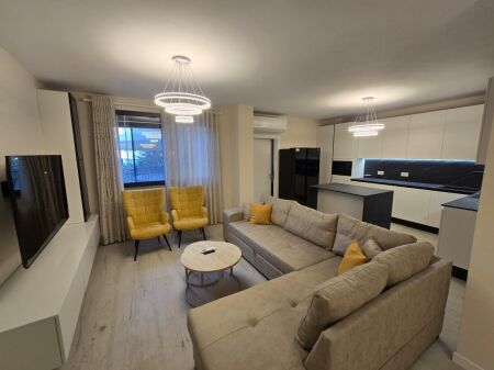 Qera | Apartament 3 + 1 | Komuna e Parisit | 1200 €/muaj