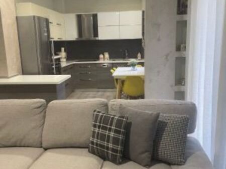 2+1,mbi kristal center,98 m2,195 miljon leke