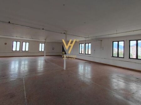 BUSINESS PREMISES FOR SALE 740 M2 AT FERIT XHAJKO 70,000,000 LEKE