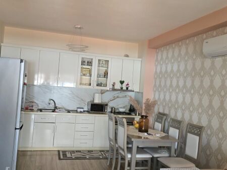 2+1, te vila L astir, 600 euro