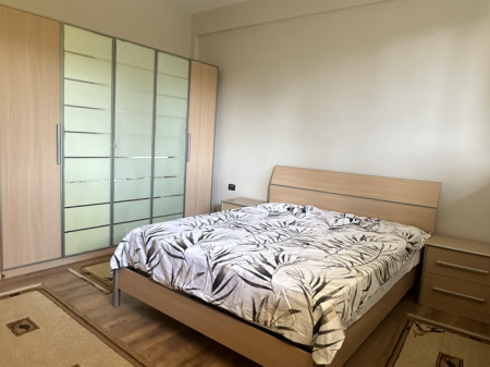1+1 Primo piano, casa privata, appena rinnovata.