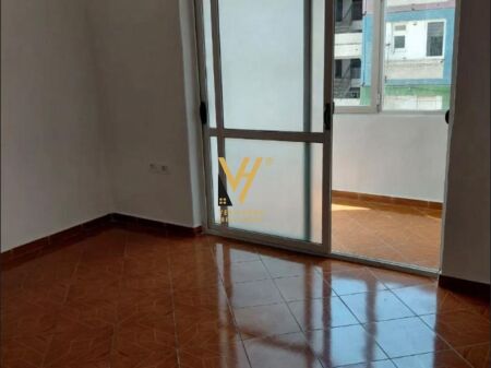 JEPET APARTAMENT 2+1 ME QIRA TE BLV.BAJRAM CURRI 45.000 LEKE