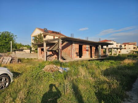 🏡 PRIVATE HOUSE FOR SALE IN FAZË KARABINA – UNAZËS ROAD, DURRËS