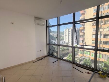 2+1,mundesi ndarje ne 2 hyrje,21 dhjetori,320 mije euro