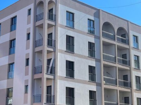 Shitet Apartament 1+1 i perfunduar – Rezidenca Oriental, Golem 🌴