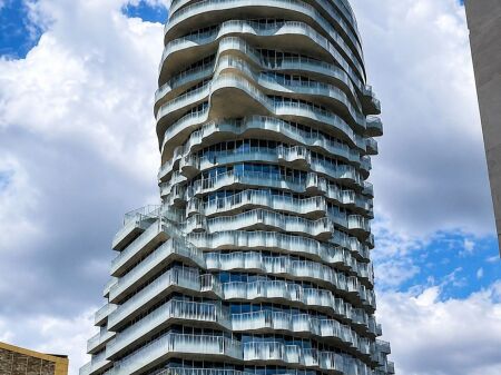 🏡 Appartamento 1+1 in Vendita – Tirana’s Rock ✨