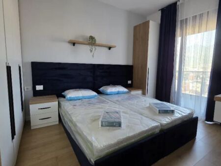 Jepet Me Qera Apartament 1+1+1 Ballkon