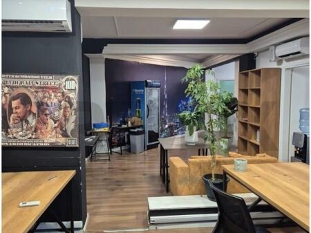 Office for rent Kavaja Street, Globe