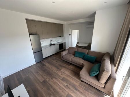 Affitto | Apartament 1 + 1 | Bar Oslo | 400 €/mese