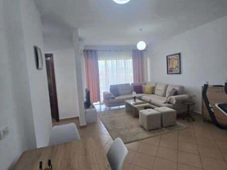 Apartament 2+1 me qira , Fusha Aviacionit