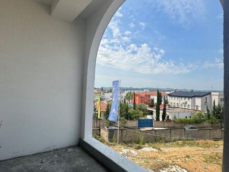 Shiten apartamente 2+1 te Lake Side Residence, Paskuqan