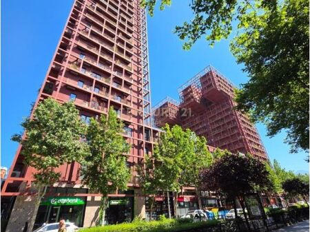 🚗 2 Poste Parkimi për Shitje – Tirana Garden Building