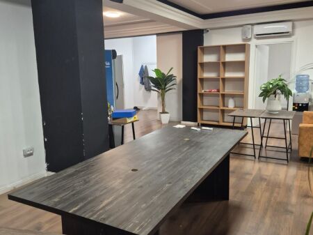 Locale in affitto - Via Kavaja