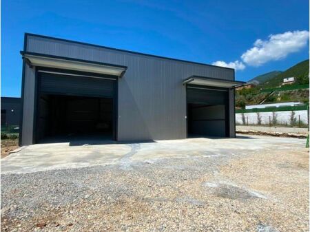 Multifunctional Warehouse for Rent Near Fundjave Ndryshe, Tufine