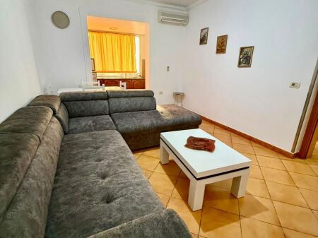 🏠 JEPET ME QIRA APARTAMENT 2+1 TE KRYQËZIMI I BRRYLIT, TIRANË💶 Qeraja: 500€/muaj