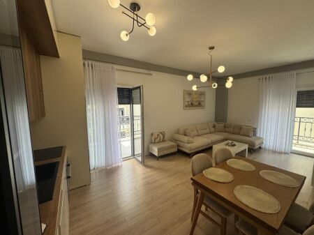 Super apartament me qira ne Sauk