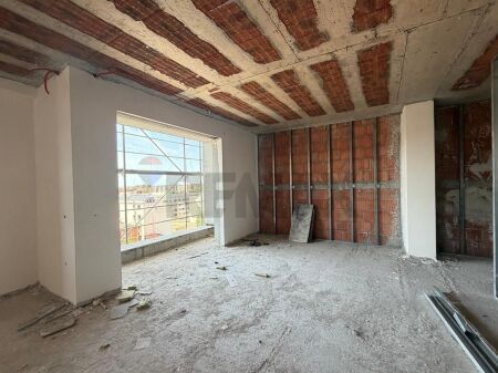Shitet Apartament 2+1 tek Inxhinieria Ndertimit