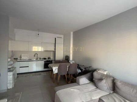 Apartment 1+1 for sale near Selvise