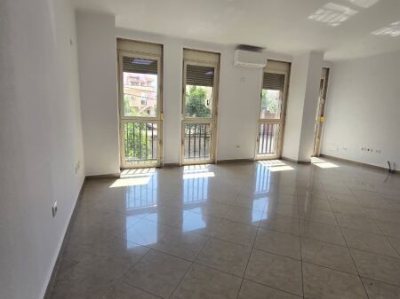 Office for rent on Kavaja Street